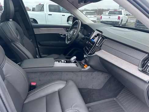 Used 2026 Volvo XC90 B6 Ultra w/ Lounge Package image 13
