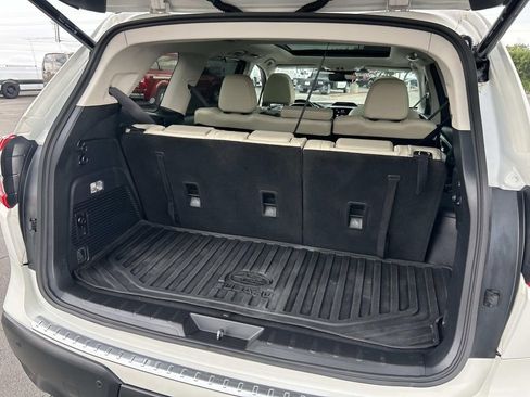 Used 2023 Subaru Ascent Limited w/ Technology Package AWD/4WD image 13