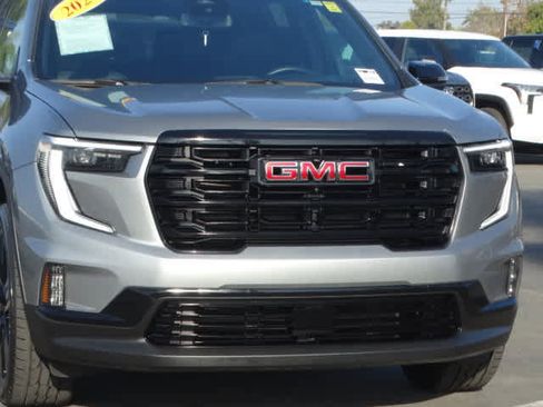 Used 2024 GMC Acadia Elevation w/ Black Edition image 4