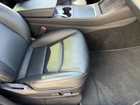 Used 2021 Tesla Model Y Long Range image 15