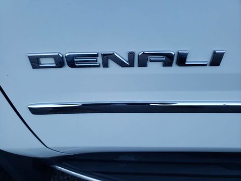 Used 2016 GMC Yukon XL Denali w/ Open Road Package image 13