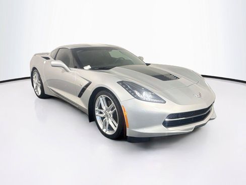 Used 2019 Chevrolet Corvette Stingray Coupe RWD image 7