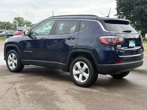 Used 2019 Jeep Compass Latitude w/ Safety & Security Group AWD/4WD image 6