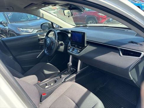 Certified 2023 Toyota Corolla Cross LE AWD/4WD image 9