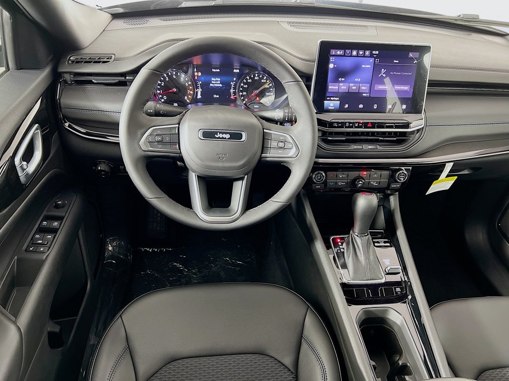 New 2026 Jeep Compass Latitude AWD/4WD image 22