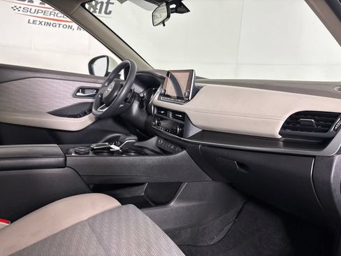 Used 2023 Nissan Rogue SV AWD/4WD image 31
