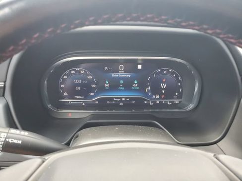 Certified 2022 Chevrolet Tahoe RST w/ Sport Performance Package AWD/4WD image 28