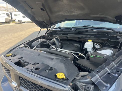 Used 2013 RAM 1500 Express AWD/4WD image 9