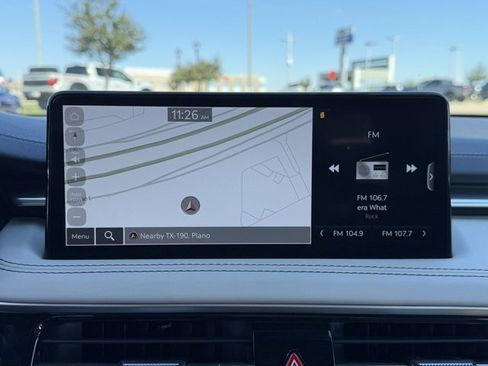 Used 2025 Genesis G70 2.5T image 15