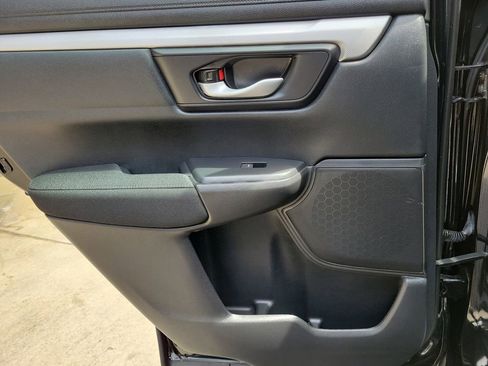 Used 2020 Honda CR-V LX image 16