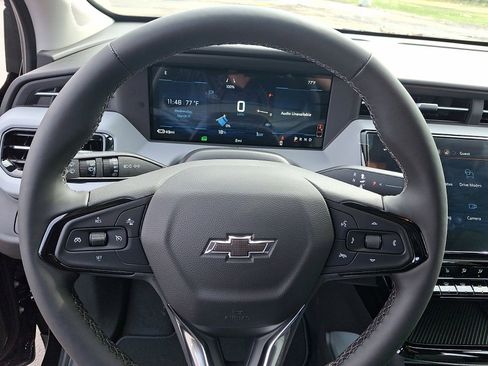 New 2027 Chevrolet Bolt RS FWD image 17