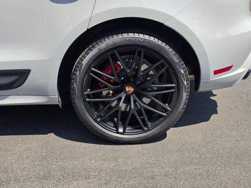 Used 2023 Porsche Macan GTS AWD/4WD image 5