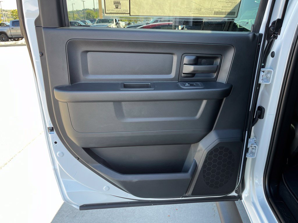 New 2027 RAM 3500 Tradesman AWD/4WD image 16