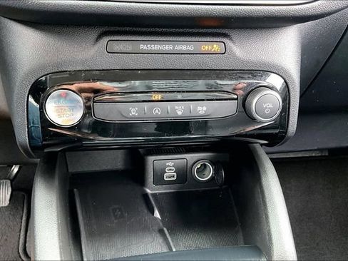 Used 2025 Ford Escape Platinum AWD/4WD image 16