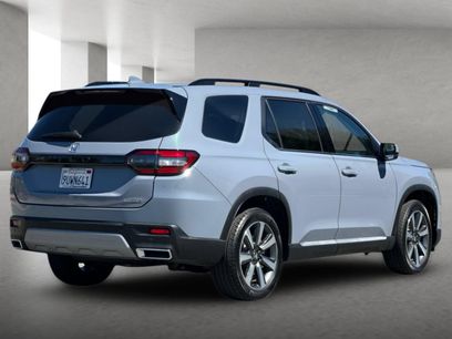 Used 2025 Honda Pilot Touring
