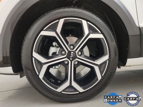 Certified 2024 Kia Niro EX Touring image 27