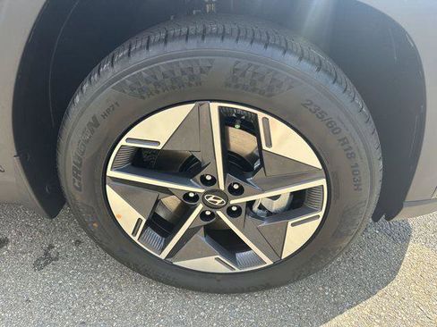 New 2025 Hyundai Tucson SEL image 12