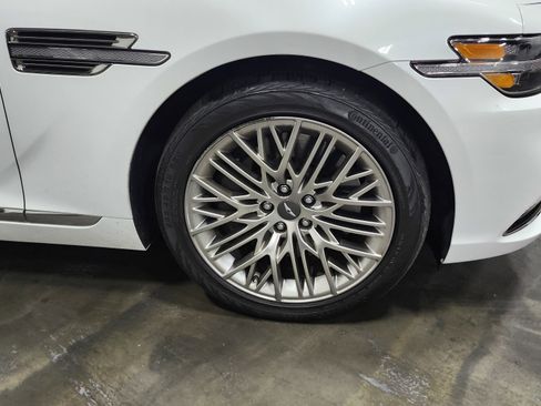 Used 2021 Genesis G90 3.3T Premium image 14