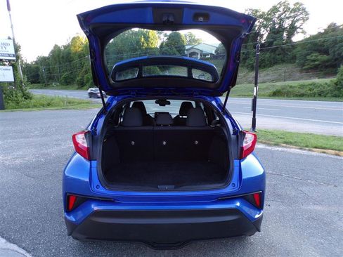 Used 2019 Toyota C-HR LE FWD image 37