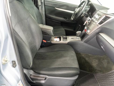 Used 2013 Subaru Outback 2.5i Premium w/ All-Weather Pkg image 8