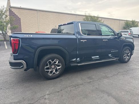 Used 2022 GMC Sierra 1500 SLT w/ SLT Premium Package image 10