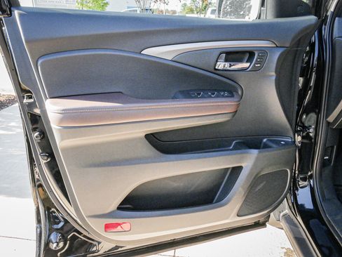 Certified 2024 Honda Ridgeline RTL image 14