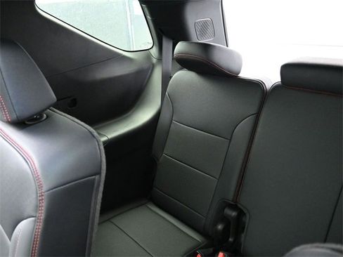 Used 2024 Chevrolet Traverse RS w/ LPO, Floor Liner Package image 43