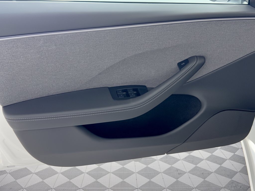 Used 2026 Tesla Model 3 RWD image 14