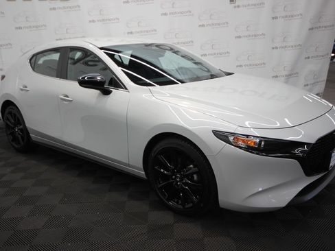 Used 2024 MAZDA MAZDA3 s FWD image 9