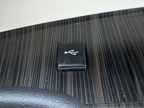 Used 2022 Toyota Sienna Platinum image 23