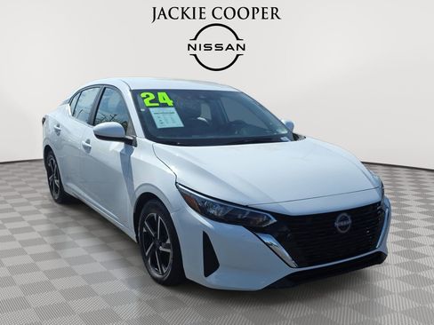 Used 2024 Nissan Sentra SV FWD image 3