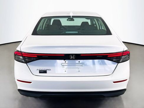 Used 2025 Honda Accord LX image 7