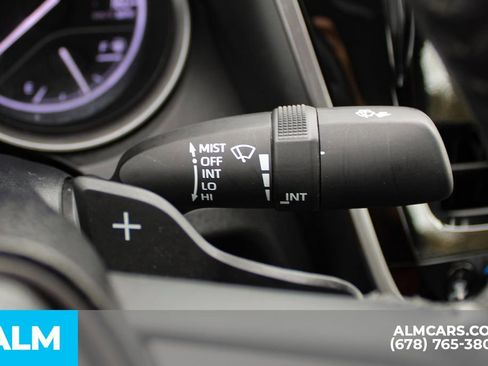 Used 2023 Toyota Camry SE image 29