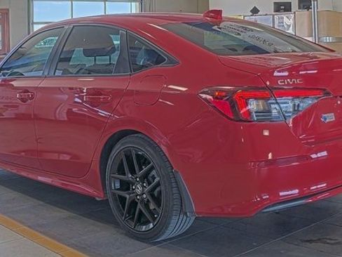 Used 2025 Honda Civic Sport image 4