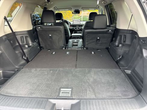 Certified 2025 Honda Pilot EX-L image 14