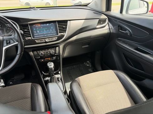 Used 2020 Buick Encore Sport Touring AWD/4WD image 33
