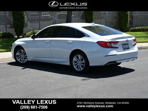 Used 2018 Honda Accord LX image 4
