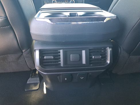 Used 2023 Ford F150 Lariat image 12