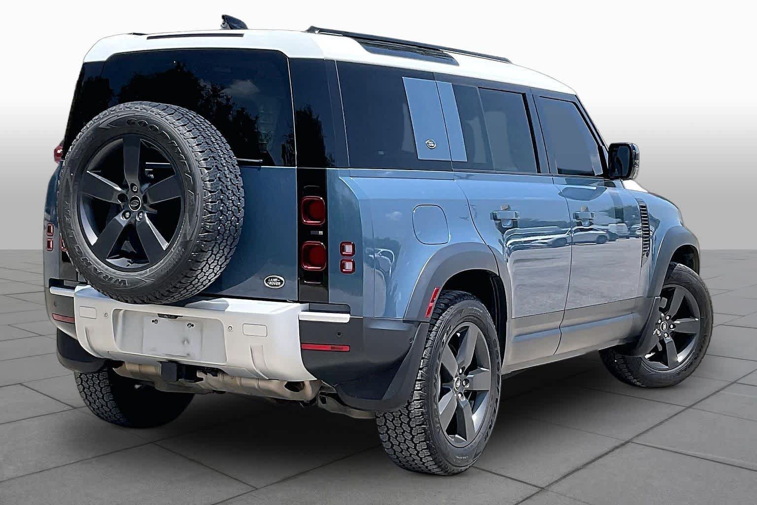 Used 2021 Land Rover Defender 110 SE AWD/4WD image 13