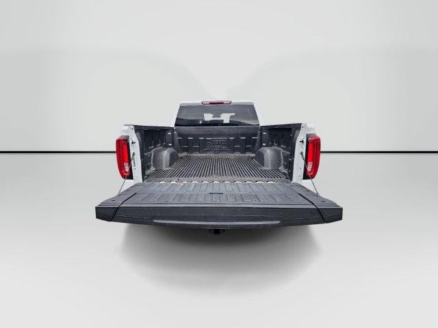 Used 2025 GMC Sierra 1500 SLT AWD/4WD image 15