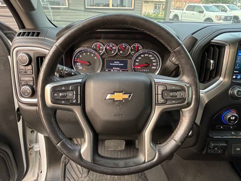 Used 2021 Chevrolet Silverado 1500 LT w/ Work Truck Package AWD/4WD image 9