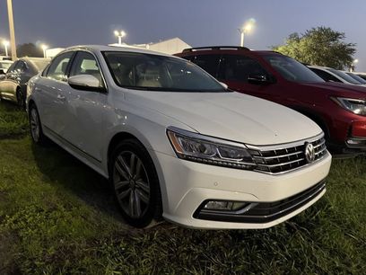 Used 2017 Volkswagen Passat 1.8T SE