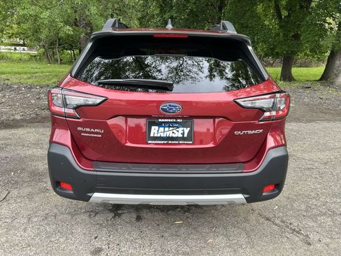 Certified 2025 Subaru Outback Limited AWD/4WD image 7