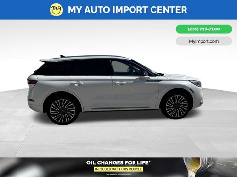 Used 2022 Lincoln Corsair Reserve w/ Sport Package AWD/4WD image 6