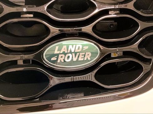 Certified 2025 Land Rover Discovery Sport S image 32