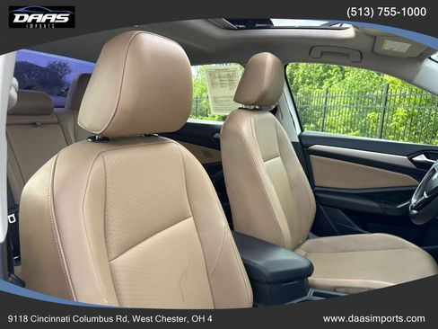 Used 2020 Volkswagen Jetta SE w/ SE Cold Weather Package FWD image 28