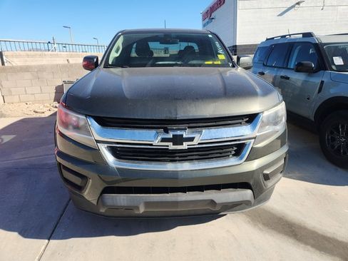 Used 2018 Chevrolet Colorado W/T w/ WT Convenience Package image 2