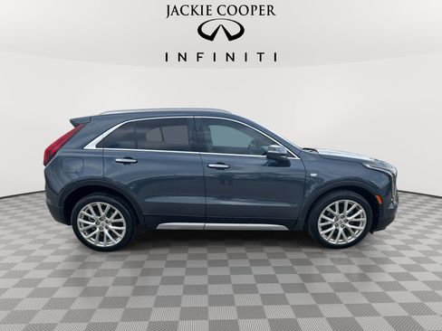 Used 2019 Cadillac XT4 Premium Luxury image 4