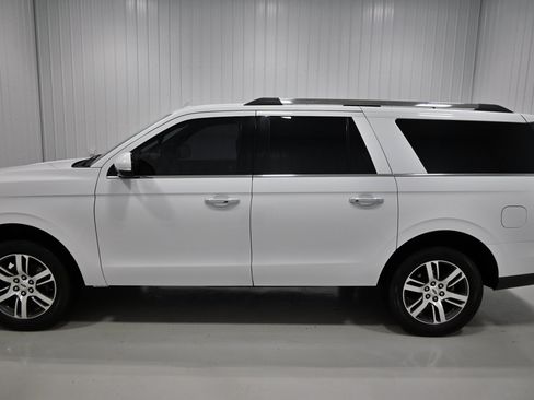 Used 2022 Ford Expedition Max Limited AWD/4WD image 30