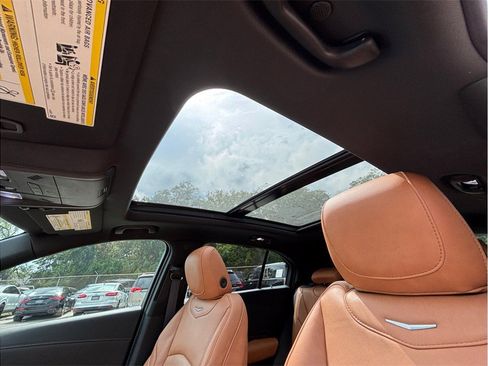 Used 2020 Cadillac XT4 Premium Luxury FWD image 39